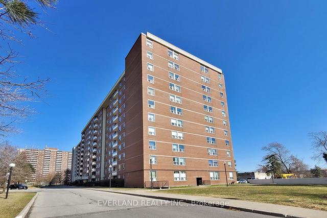 1111 - 175 Hilda Ave, Condo with 3 bedrooms, 2 bathrooms and 1 parking in Toronto ON | Image 1