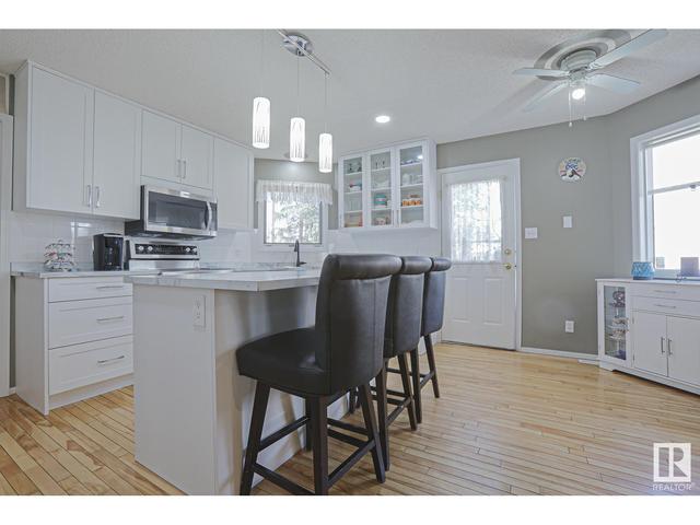 4212 46 Av, House detached with 4 bedrooms, 3 bathrooms and 4 parking in Beaumont AB | Image 10