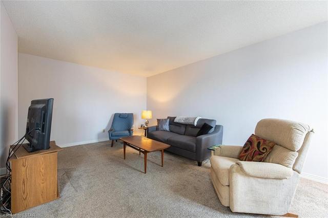 406 - 440 Central Avenue, House attached with 2 bedrooms, 1 bathrooms and null parking in London ON | Image 2