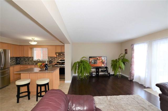 20 Clythe Creek Dr, House detached with 3 bedrooms, 2 bathrooms and 3 parking in Guelph ON | Image 23