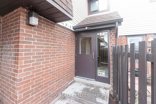 37 - 960 Glen St, Townhouse with 2 bedrooms, 2 bathrooms and 1 parking in Oshawa ON | Image 30