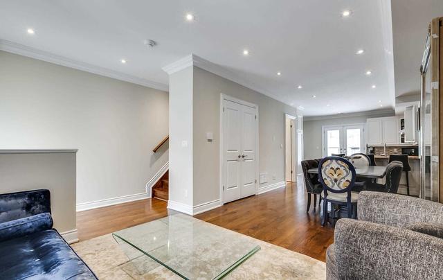 21 Stadacona Dr, House attached with 4 bedrooms, 4 bathrooms and 1 parking in Toronto ON | Image 2