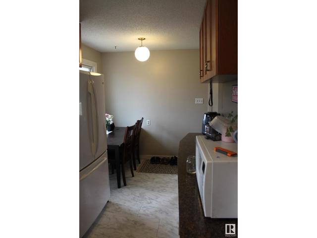 5018 52 Ave, House detached with 3 bedrooms, 1 bathrooms and null parking in Mundare AB | Image 6