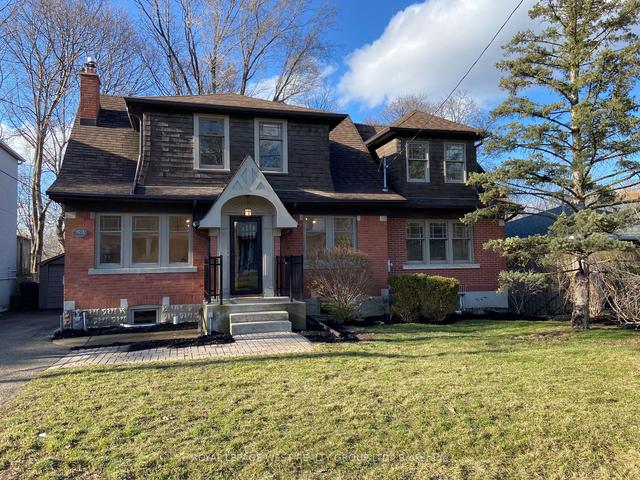 54 Oakfield Dr, House detached with 4 bedrooms, 3 bathrooms and 4 parking in Toronto ON | Image 1