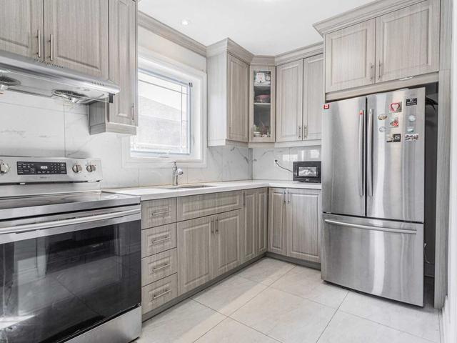4 Lingarde Dr, House detached with 4 bedrooms, 3 bathrooms and 5 parking in Toronto ON | Image 33
