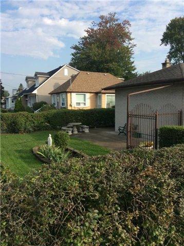 126 Norseman St, House detached with 3 bedrooms, 2 bathrooms and 3 parking in Toronto ON | Image 19