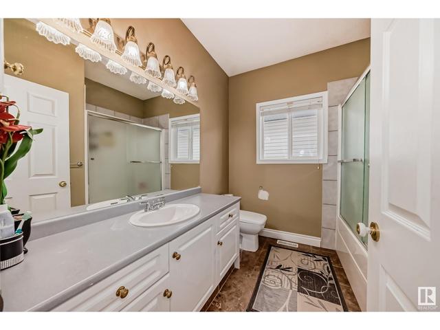 2916 151a Av Nw Nw, House detached with 5 bedrooms, 3 bathrooms and null parking in Edmonton AB | Image 33