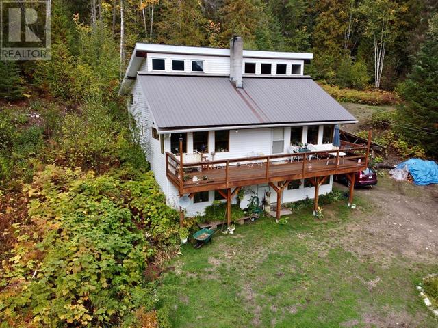 2373 Mabel Lake Road, House detached with 3 bedrooms, 3 bathrooms and null parking in North Okanagan F BC | Image 66