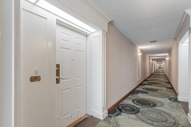715 - 18 Concorde Pl, Condo with 2 bedrooms, 2 bathrooms and 1 parking in Toronto ON | Image 21