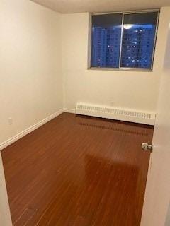 1708 - 340 Dixon Rd, Condo with 2 bedrooms, 1 bathrooms and 1 parking in Toronto ON | Image 5