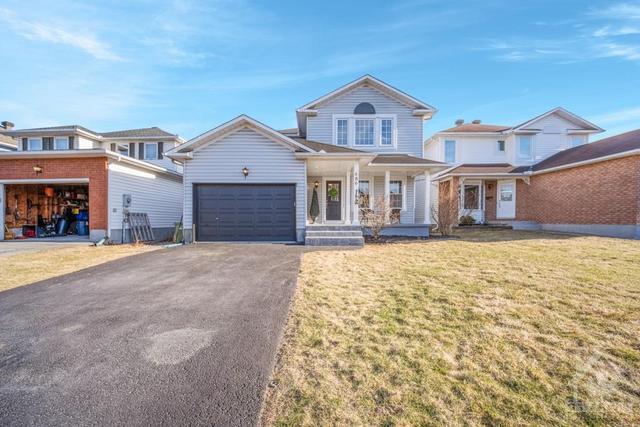 686 Morewood Crescent, House detached with 3 bedrooms, 2 bathrooms and 3 parking in Ottawa ON | Image 1