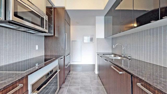 103 - 5162 Yonge St, Condo with 2 bedrooms, 2 bathrooms and 1 parking in Toronto ON | Image 3