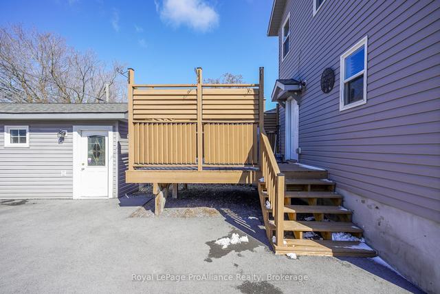736 Victoria Cres, House detached with 3 bedrooms, 3 bathrooms and 4 parking in Kingston ON | Image 39
