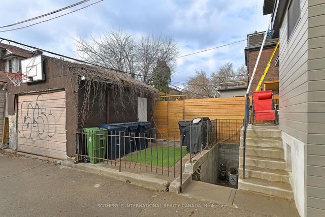 800 Shaw St, House attached with 3 bedrooms, 3 bathrooms and 1 parking in Toronto ON | Image 9