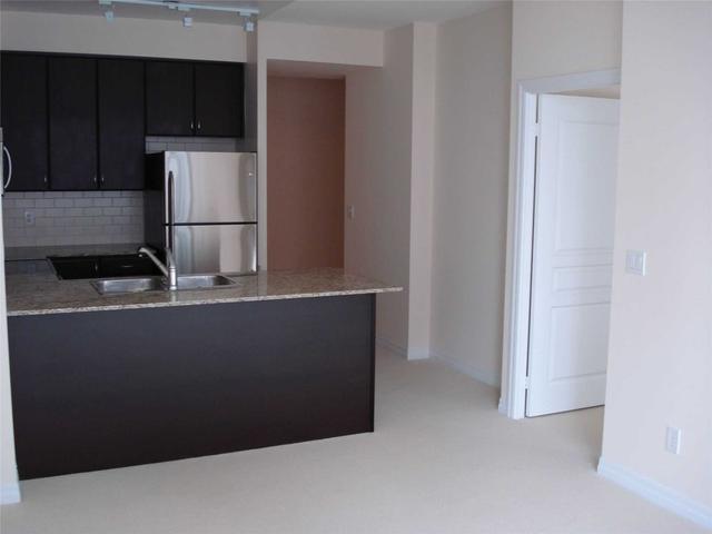 1201 - 225 Webb Dr, Condo with 1 bedrooms, 1 bathrooms and 2 parking in Mississauga ON | Image 8