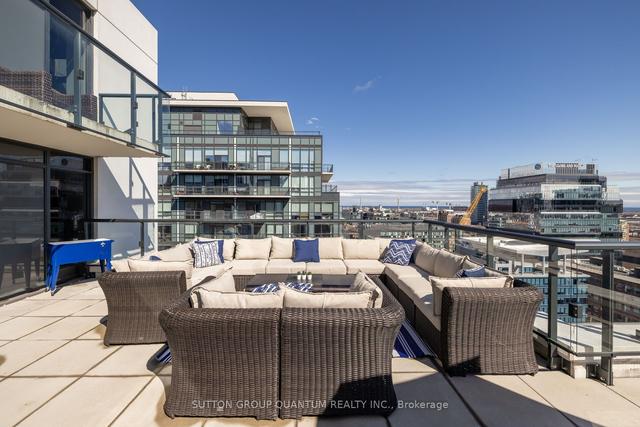 lph3 - 400 Adelaide St E, Condo with 3 bedrooms, 2 bathrooms and 1 parking in Toronto ON | Image 6