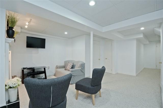 118 - 10 Bassett Blvd, Townhouse with 3 bedrooms, 2 bathrooms and 1 parking in Whitby ON | Image 17