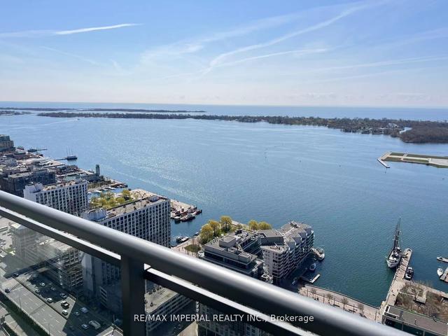 5512 - 11 Brunel Crt, Condo with 1 bedrooms, 1 bathrooms and 1 parking in Toronto ON | Image 1