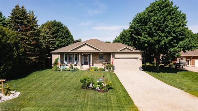 72628 Duke Crescent, House detached with 4 bedrooms, 3 bathrooms and 8 parking in Bluewater ON | Card Image