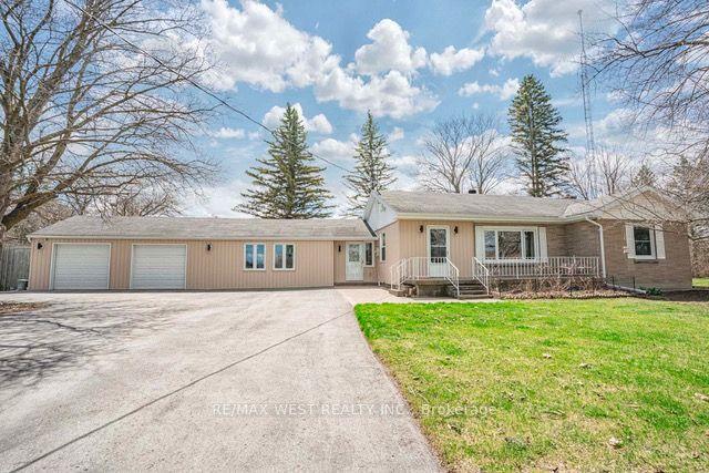1989 Boag Rd, House detached with 3 bedrooms, 2 bathrooms and 14 parking in East Gwillimbury ON | Image 1