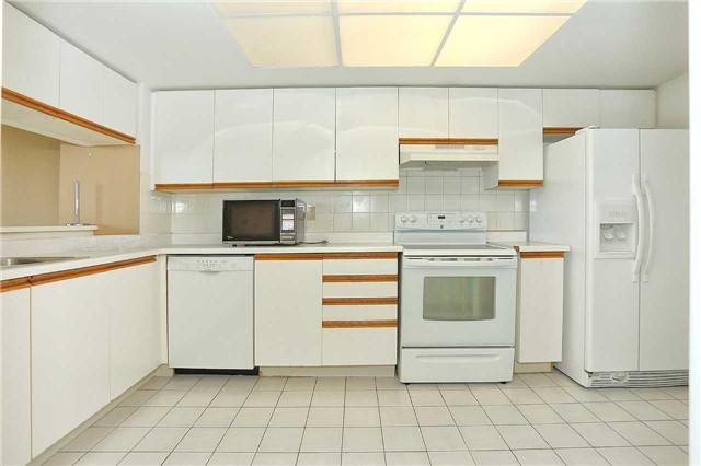 724 - 7805 Bayview Ave, Condo with 2 bedrooms, 2 bathrooms and 1 parking in Markham ON | Image 7