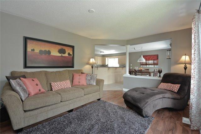 86 Tom Edwards Dr, House detached with 3 bedrooms, 3 bathrooms and 2 parking in Whitby ON | Image 7