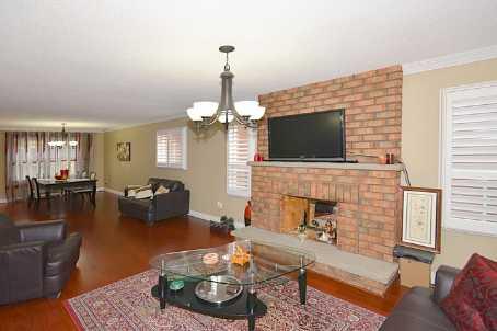 81 Pauline Crt, House detached with 4 bedrooms, 4 bathrooms and 4 parking in Vaughan ON | Image 4
