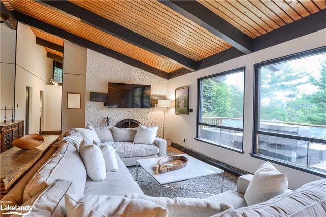 1216 Hamills Point Rd, House detached with 4 bedrooms, 2 bathrooms and 6 parking in Muskoka Lakes ON | Image 7