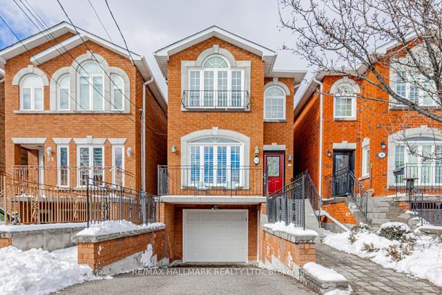 34 Burley Ave, House detached with 3 bedrooms, 4 bathrooms and 2 parking in Toronto ON | Image 1
