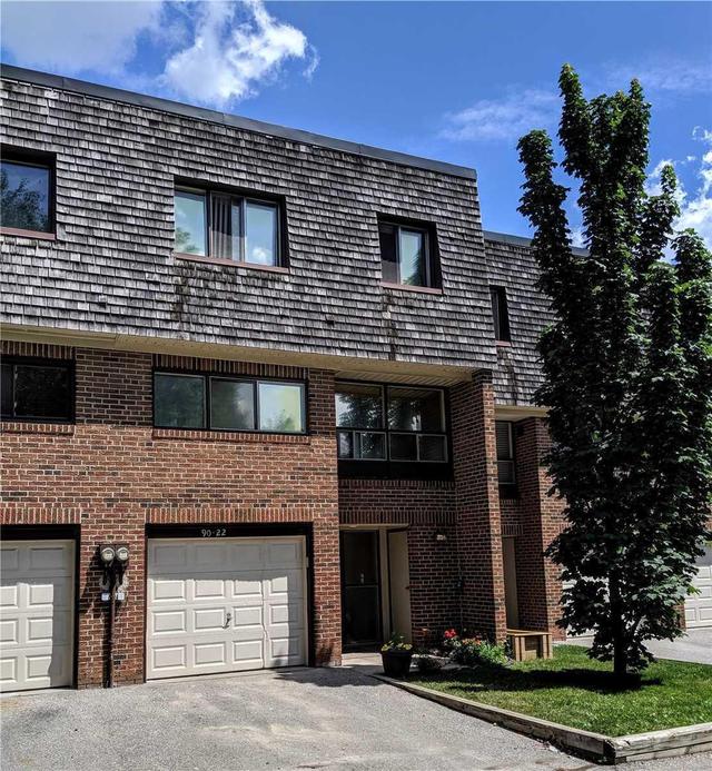 Th 22 - 90 Castlebury Cres, Townhouse with 3 bedrooms, 3 bathrooms and 1 parking in Toronto ON | Image 1