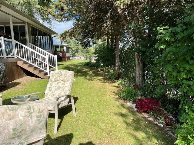 486 County Rd 18 (5 Cove Bay) Lane, House detached with 2 bedrooms, 1 bathrooms and 2 parking in Prince Edward County ON | Image 17