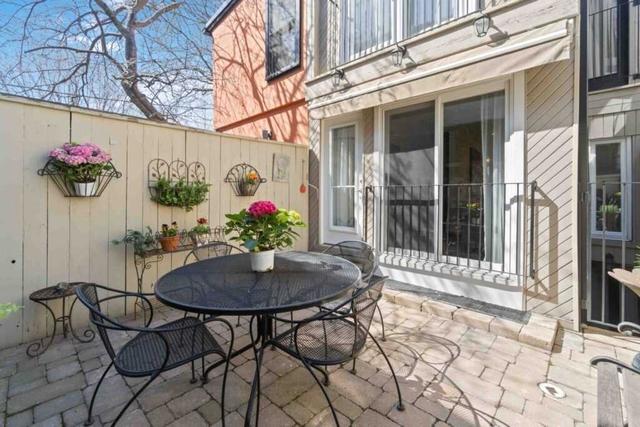 31 Belmont St, House attached with 2 bedrooms, 2 bathrooms and 0 parking in Toronto ON | Image 37