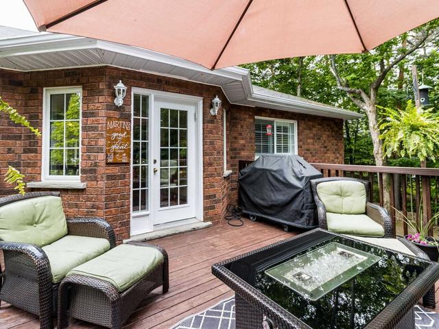 8 Alpine Way, House detached with 2 bedrooms, 3 bathrooms and 8 parking in Oro Medonte ON | Image 6