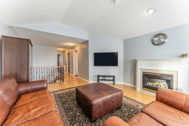 38 Mondeo Dr, House detached with 3 bedrooms, 4 bathrooms and 4 parking in Toronto ON | Image 7