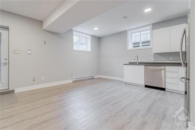 215 Columbus Avenue, Home with 4 bedrooms, 4 bathrooms and 3 parking in Ottawa ON | Image 22