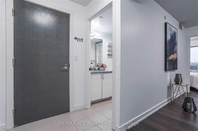 513 - 1346 Danforth Rd, Condo with 2 bedrooms, 2 bathrooms and 1 parking in Toronto ON | Image 9