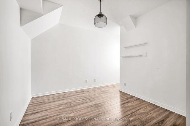 202 - 12 Sudbury St, Townhouse with 3 bedrooms, 1 bathrooms and 0 parking in Toronto ON | Image 7