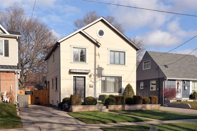 8 Thames Ave, House detached with 4 bedrooms, 4 bathrooms and 4 parking in Toronto ON | Image 23