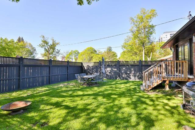 2 Abbotsfield Gate, House detached with 2 bedrooms, 3 bathrooms and 4 parking in Toronto ON | Image 30