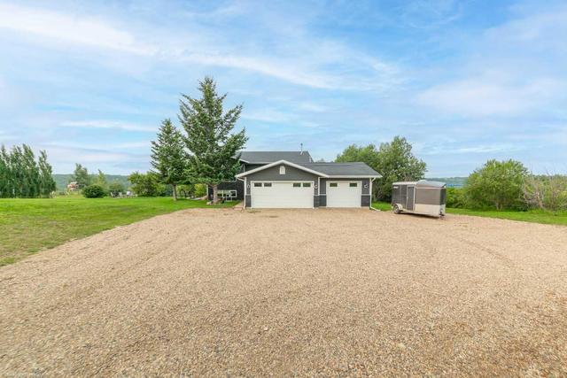 9 Cherry Lane, House detached with 4 bedrooms, 3 bathrooms and null parking in Vermilion River County AB | Image 31