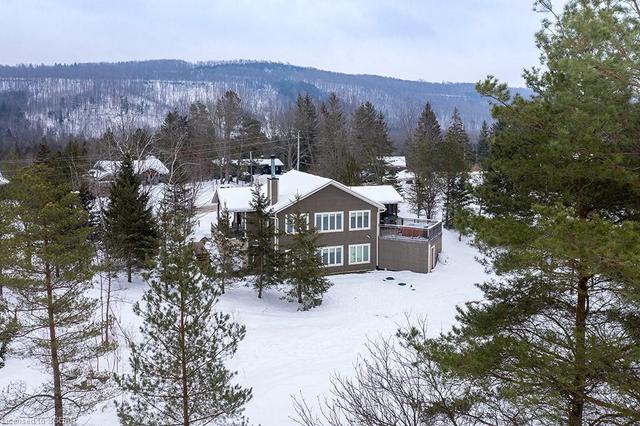 130 Beaver Trail, House detached with 4 bedrooms, 2 bathrooms and 6 parking in Grey Highlands ON | Image 1