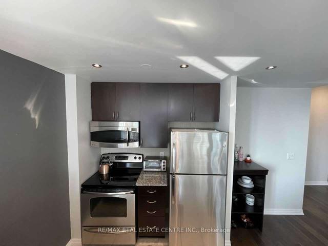 2209 - 223 Webb Dr, Condo with 2 bedrooms, 2 bathrooms and 1 parking in Mississauga ON | Image 24