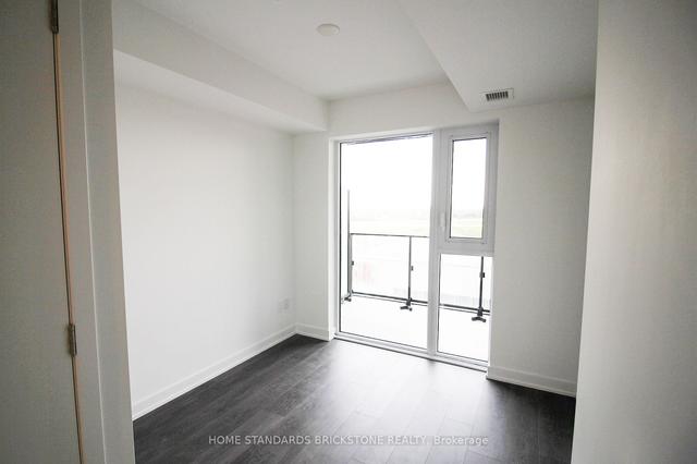 709 - 8 Tippett Rd, Condo with 2 bedrooms, 2 bathrooms and 1 parking in Toronto ON | Image 3