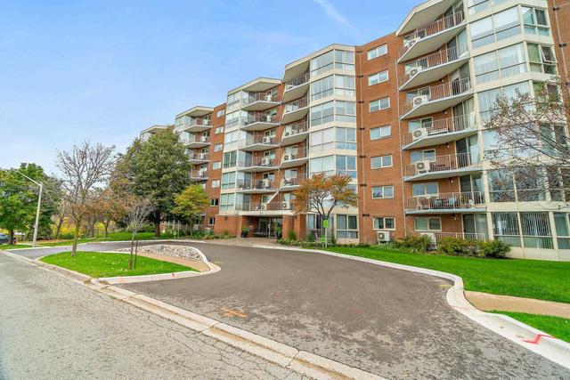 111 - 26 Hall Rd W, Condo with 1 bedrooms, 1 bathrooms and 1 parking in Halton Hills ON | Image 12