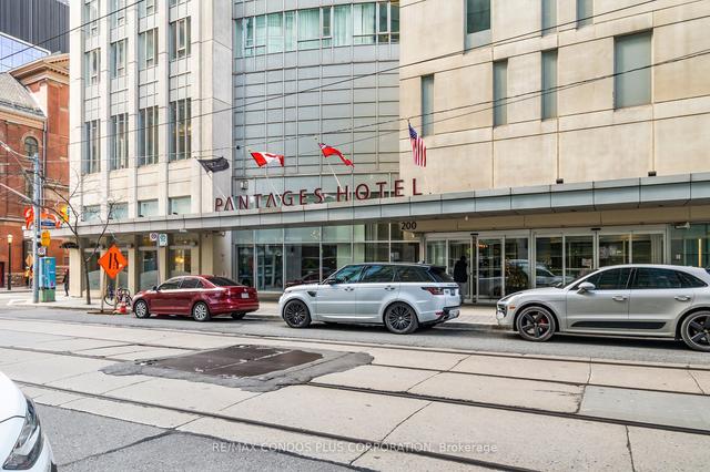 1214 - 200 Victoria St, Condo with 1 bedrooms, 1 bathrooms and 0 parking in Toronto ON | Image 1