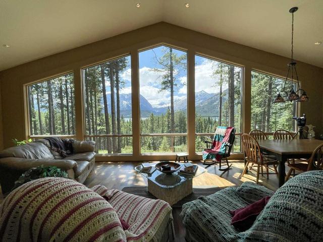 67 Lakeshore Drive, House detached with 4 bedrooms, 2 bathrooms and 6 parking in Kananaskis AB | Image 2