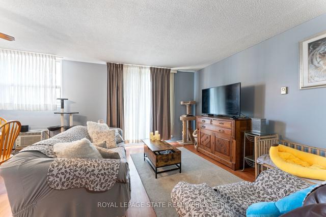 304 - 21 East Ave S, Condo with 2 bedrooms, 2 bathrooms and 2 parking in Hamilton ON | Image 9