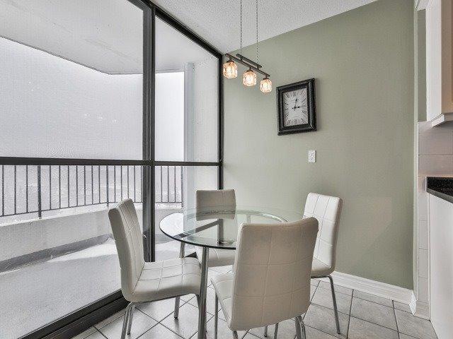 1003 - 1333 Bloor St E, Condo with 2 bedrooms, 2 bathrooms and 1 parking in Mississauga ON | Image 7