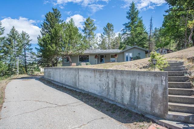 662 Lakeview Road, House detached with 3 bedrooms, 1 bathrooms and 8 parking in East Kootenay F BC | Image 40