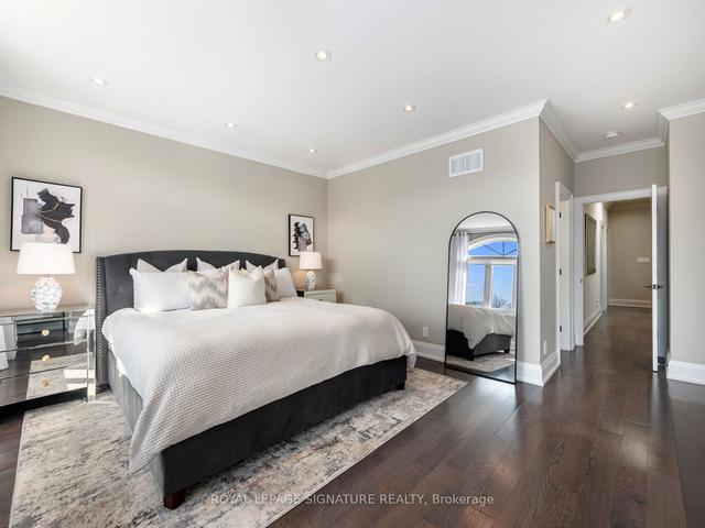 1072 Briar Hill Ave, House detached with 3 bedrooms, 4 bathrooms and 4 parking in Toronto ON | Image 17